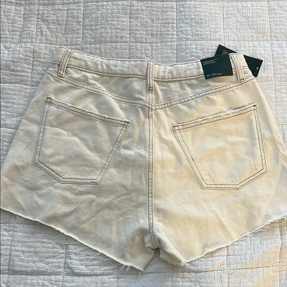 Women's Cream Distressed Denim Shorts - Picture 3 of 4